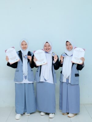 JUARA 1 OLIMPIADE
