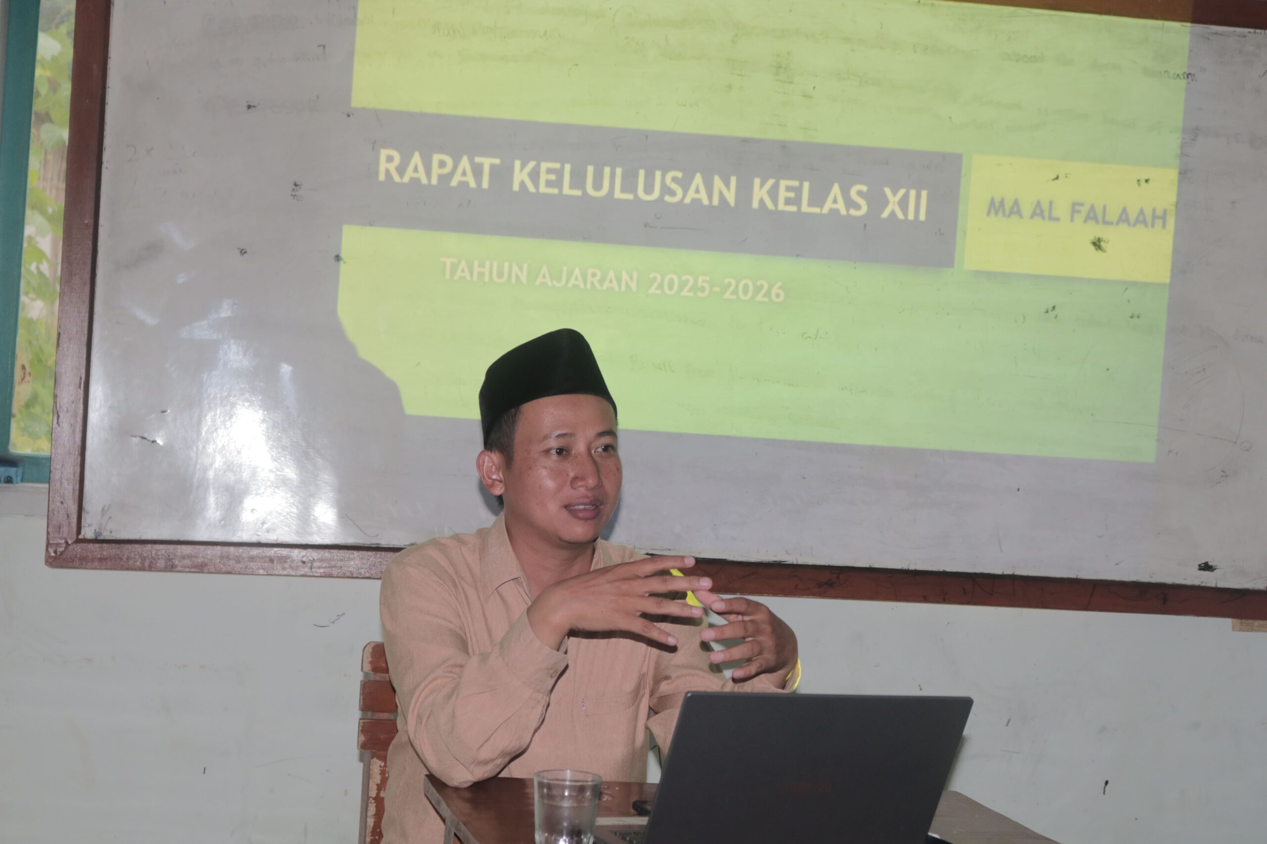 Rapat Kelulusan Kelas XII Tahun Ajaran 2025–2026 Digelar dengan Penuh Tanggung Jawab dan Profesionalisme Rapat Kelulusan Kelas XII Tahun Ajaran 2025–2026 Digelar dengan Penuh Tanggung Jawab dan Profesionalisme