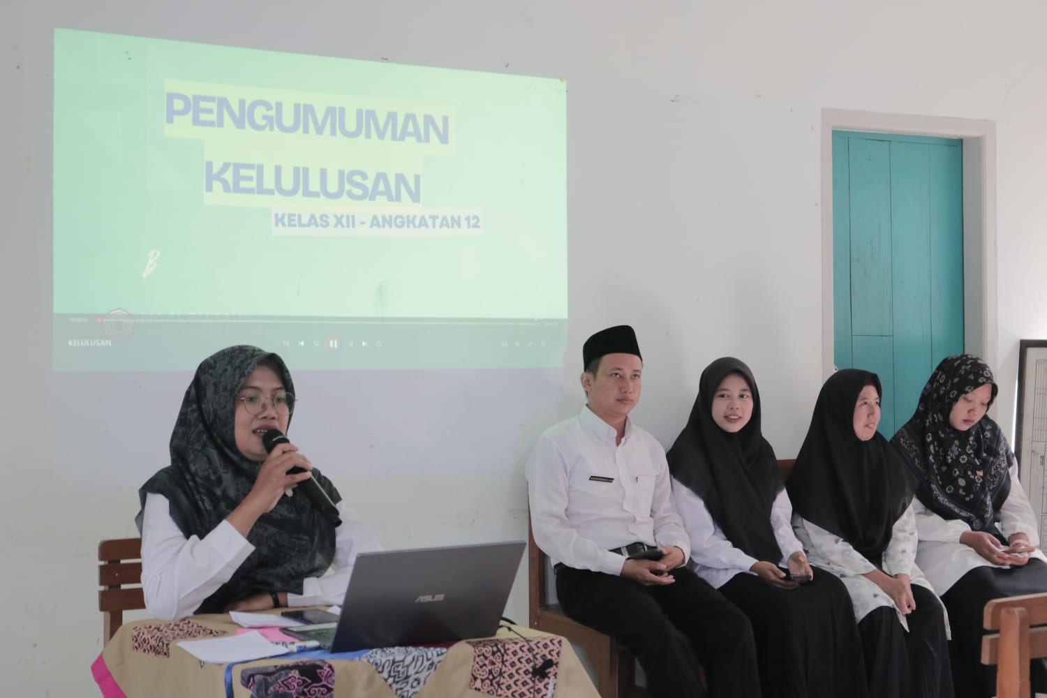 KHIDMAT DAN PENUH HARU, MA AL FALAAH GELAR ACARA KELULUSAN KELAS XII TAHUN AJARAN 2025/2026